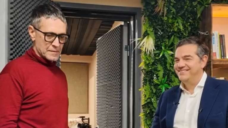 Ο Τσίπρας στην ηχογράφηση της &quot;Ιθάκης&quot; με τον Χειλάκη - &quot;Δεν ακούγεται σαν να είμαι εγώ, εσύ;&quot; [βίντεο]