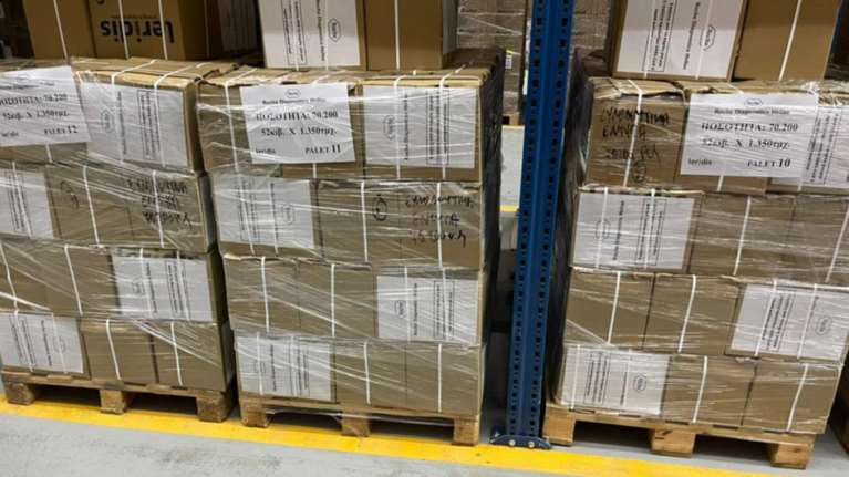 Μόνο σε μαθητές Λυκείου και εκπαιδευτικούς τα self test: Μην έρχεστε στα εφημερεύοντα φαρμακεία, λένε οι φαρμακοποιοί