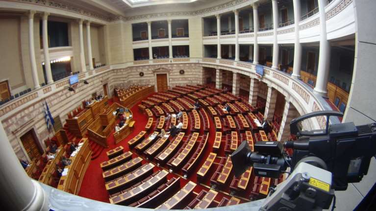 Προϋπολογισμός: Ανάπτυξη 5,6% εφέτος και 1,8% το 2023 - Πληθωρισμός στο 5% και μεγάλη υποχώρηση για το χρέος