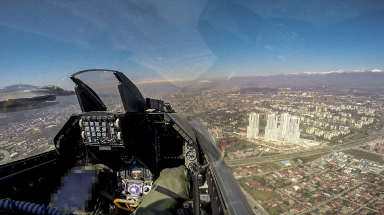 Επέτειος ένταξης της Βόρειας Μακεδονίας στο ΝΑΤΟ: Ελληνικά F-16 πέταξαν πάνω από τα Σκόπια [Εικόνα]