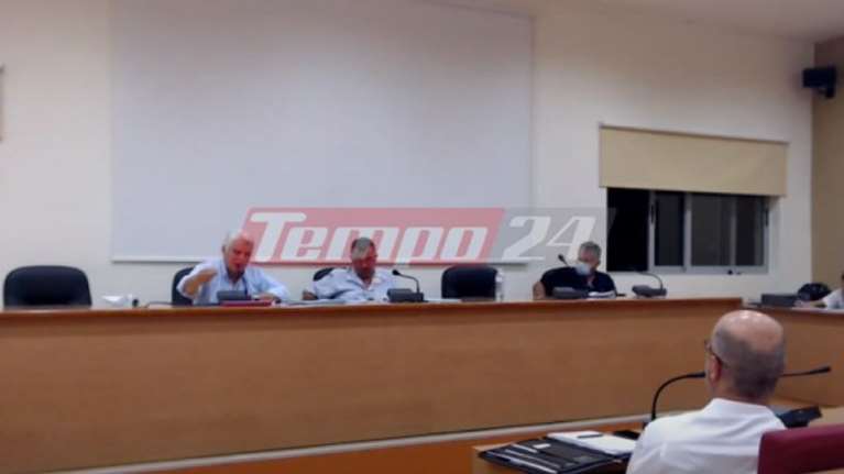 Χαμός στο Δημοτικό Συμβούλιο της Κάτω Αχαΐας: Μπουνιές και βρισίδι στη συνεδρίαση [βίντεο]