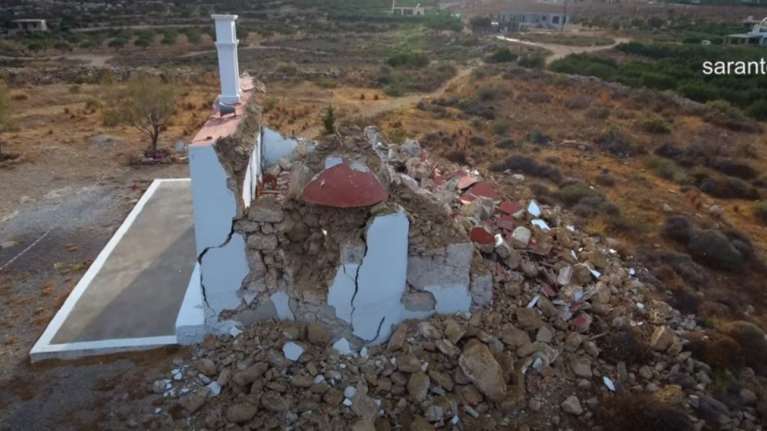 Σεισμός στην Κρήτη: Το ξωκλήσι που γκρέμισε ο Εγκέλαδος στη Σητεία - Βίντεο από drone
