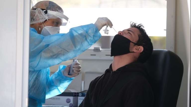 ΕΟΔΥ: Σε 143 σημεία θα πραγματοποιούνται σήμερα δωρεάν rapid test