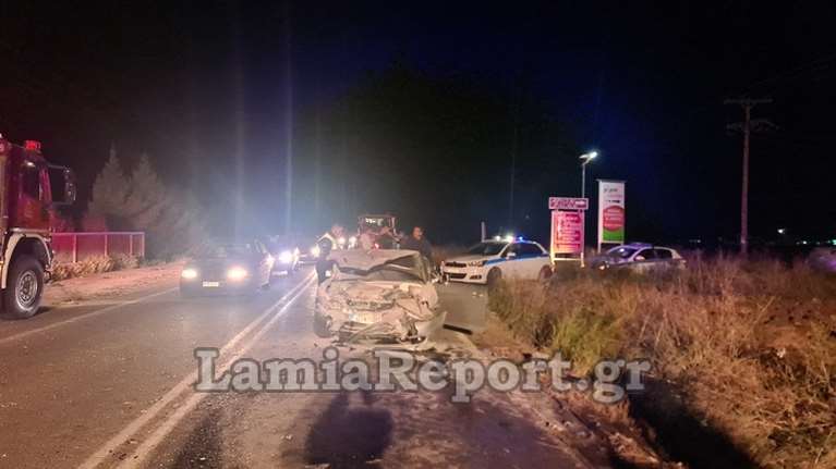 Λαμία: Ένας νεκρός και δύο τραυματίες σε σφοδρή σύγκρουση [βίντεο, εικόνες]