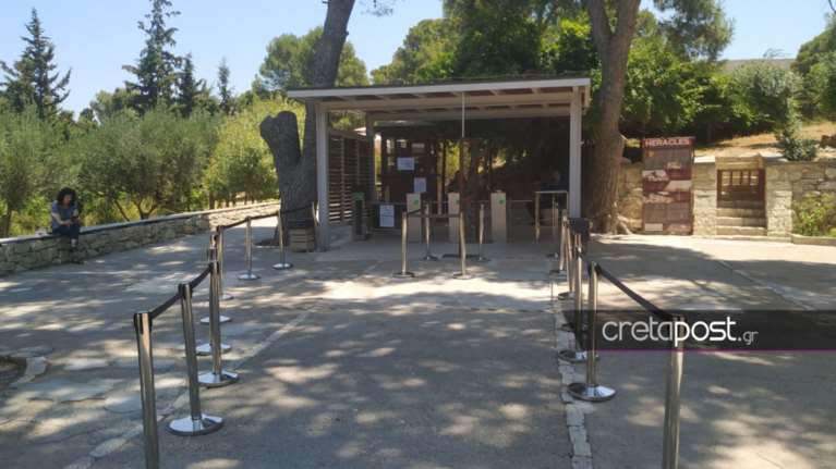 Ερημιά στην Κνωσό: Τουρίστες ούτε για... δείγμα στον πιο δημοφιλή αρχαιολογικό χώρο της Κρήτης [Εικόνες]