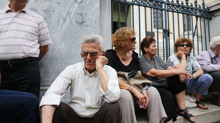 Έρχεται νομοθετική ρύθμιση για την εισφορά αλληλεγγύης συνταξιούχων - &quot;Κανένας συνταξιούχος δεν θα δει μείωση&quot;