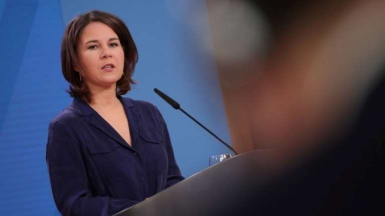 Στην Αθήνα η Γερμανίδα ΥΠΕΞ Αναλένα Μπέρμποκ: &quot;Η Ελλάδα μπορεί να βασιστεί στην αλληλεγγύη της Γερμανίας&quot;