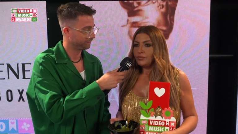 Έλενα Παπαρίζου: Η απάντηση στα δημοσιεύματα ότι πάσχει από σκλήρυνση κατά πλάκας [βίντεο]