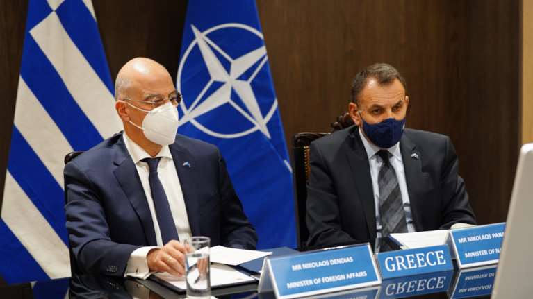 Στη Σαουδική Αραβία σήμερα Δένδιας και Παναγιωτόπουλος