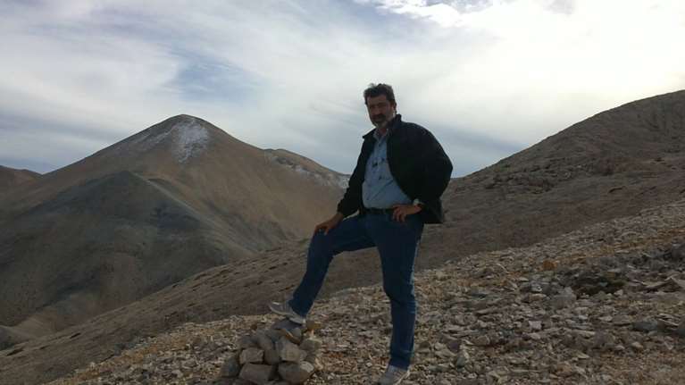 "Πριν από μεγάλες αποφάσεις" δηλώνει ο Πολάκης - Οι 15 φωτογραφίες από τα Σφακιά με βουνά και κατσίκια