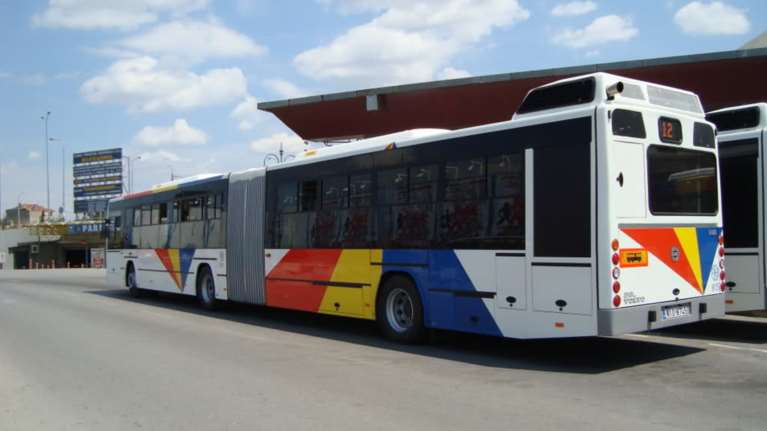 Απίστευτο περιστατικό στη Θεσσαλονίκη:  Άντρας μπήκε σε λεωφορείο του ΟΑΣΘ με αεροβόλο - Μεγάλη κινητοποίηση της αστυνομίας