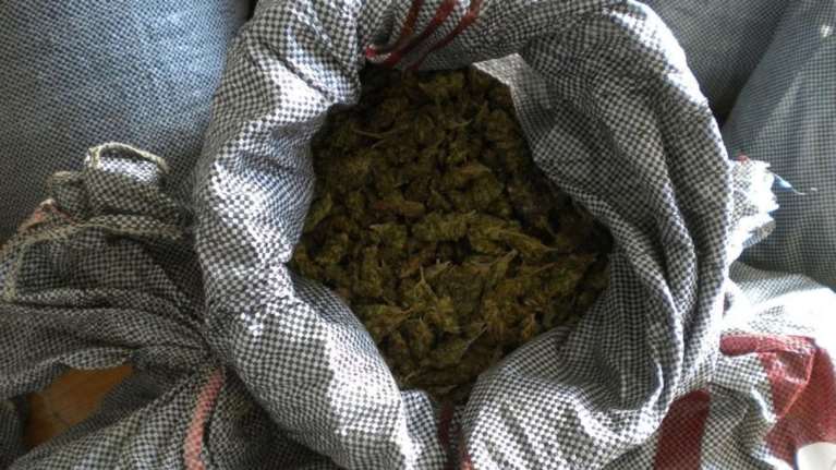 Έφοδος στις φυλακές Κορυδαλλού: Βρέθηκαν σε κελί 61 συσκευασίες χασίς