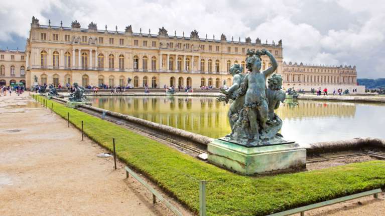 Για τρίτη φορά εκκενώθηκαν οι Βερσαλλίες - Νέο τηλεφώνημα για βόμβα