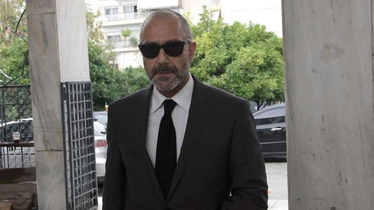 Η Βατίδου τηλεφώνησε στον Βαλλιανάτο - &quot;Την παρακάλεσα να δεχθεί τη λύπη μου για την ερμηνεία των γραφομένων μου&quot;