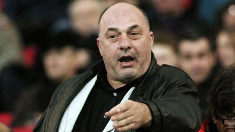 Ο Αχιλλέας Μπέος σε οπαδούς του Άρη για την επίθεση στον γιο του: Βάλτε μπρατσάκια - Τα νερά στη Σκιάθο είναι βαθιά