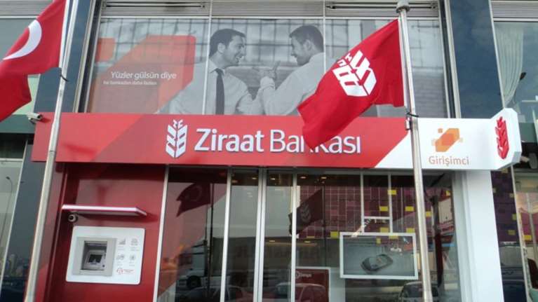 Τουρκία: Οι τρεις κρατικές τράπεζες εγκαταλείπουν το ρωσικό σύστημα πληρωμών Mir