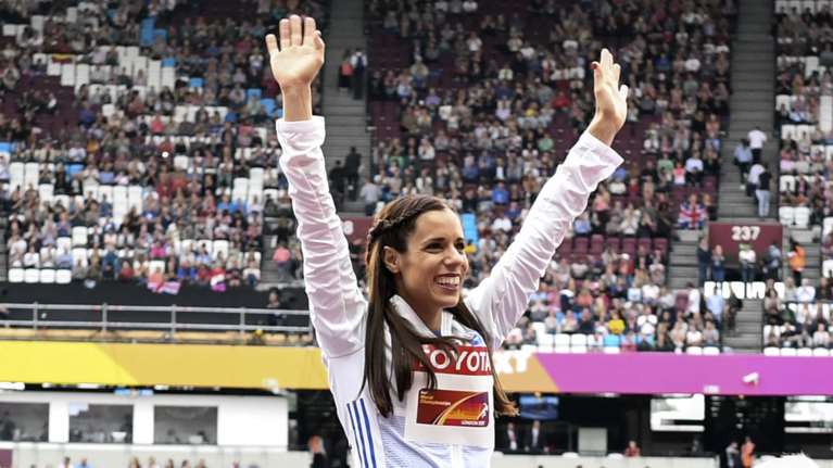 Φωτιά στην Πεντέλη: Καίγεται το πατρικό σπίτι της Κατερίνας Στεφανίδη στην Παλλήνη