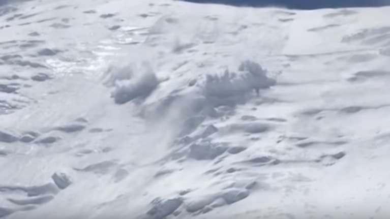 Βουλγαρία: Αγνοείται Έλληνας σκιέρ που καταπλακώθηκε από χιονοστιβάδα - Μεγάλη επιχείρηση διάσωσης