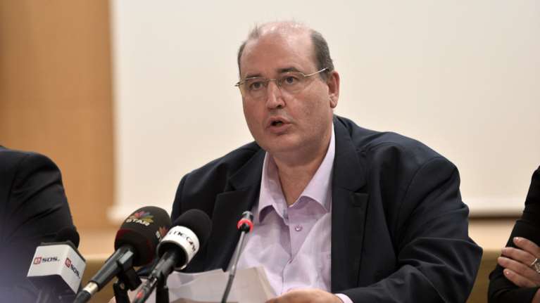 Πανελλήνιες 2021 - Ο Φίλης καταγγέλλει... πολιτικές παρεμβάσεις στα κείμενα των Νέων Ελληνικών