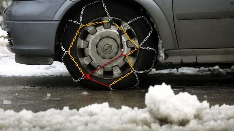 Υποχρεωτικές οι αντιολισθητικές αλυσίδες στο αυτοκίνητο από 1η Οκτωβρίου - Τι πρέπει να ξέρουν οι οδηγοί