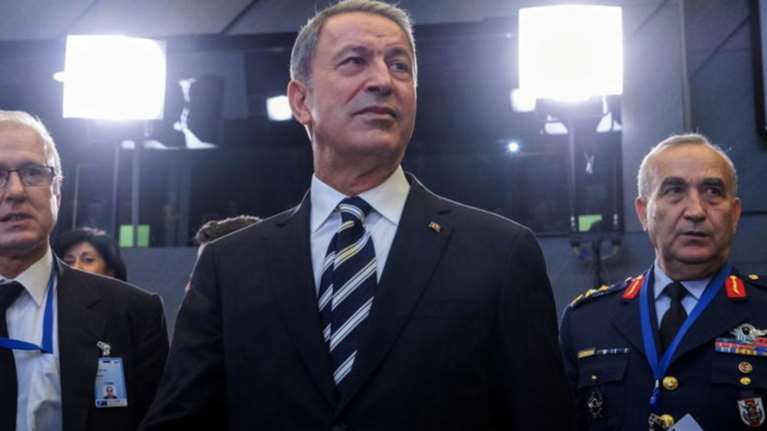 Τουρκία: Σάλος με τον Ακάρ- Απάντησε στο σύνθημα "πες μας να πυροβολήσουμε" με το "θα έρθει η ώρα, περιμένετε"