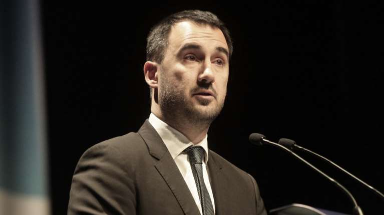 Χαρίτσης: Άνοιγμα σχολειων με μεγάλο αριθμό μαθητών και χωρίς δωρεάν μάσκες