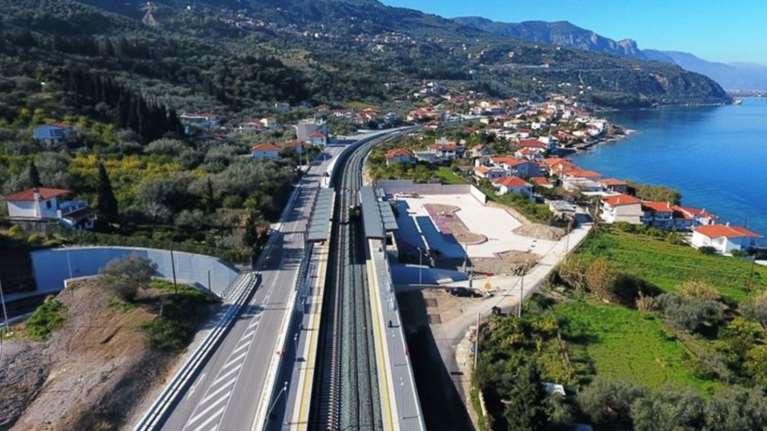 Καθαρά Δευτέρα: Έκτακτα δρομολόγια και λεωφορεία από τη Hellenic Train