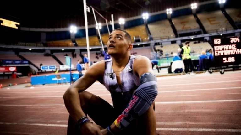 Συγκλονιστικός Καραλής: &quot;Όλα ήταν σε μία πολύ σκοτεινή και πολύ μουντή φάση, σαν να είχα μια κουρτίνα μπροστά μου&quot;