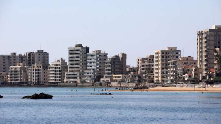 Εθνικιστικό σόου Ερνογάν: Ανοίγει σήμερα το παραλιακό μέτωπο της περίκλειστης πόλης των Βαρωσίων