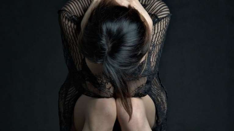 Βιασμός 24χρονης στη Θεσσαλονίκη: Ο πλούσιος γόνος της τηλεφώνησε την ώρα που κατέθετε στην αστυνομία - Νέα στοιχεία