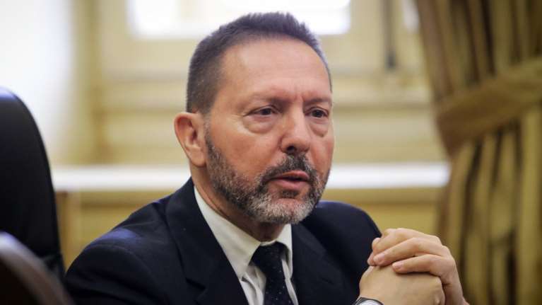 Στουρνάρας: &quot;Υπερβολικές οι αυξήσεις στις συντάξεις των δικαστικών&quot;