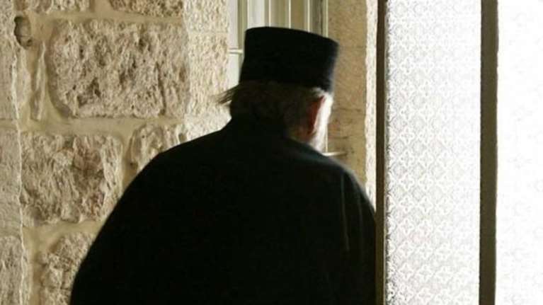 Κορονοϊός: Συναγερμός στη Μαγνησία - Ασυμπτωματικός ιερέας μετέδιδε τον ιό χωρίς να το γνωρίζει