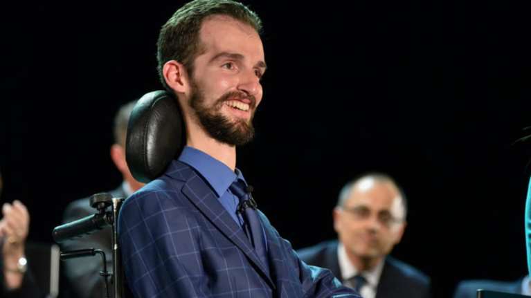 Βόλος: Φοιτητές αριστερών παρατάξεων διέκοψαν την εκδήλωση του Κυμπουρόπουλου - Δεν κατάφερε να προσεγγίσει την αίθουσα