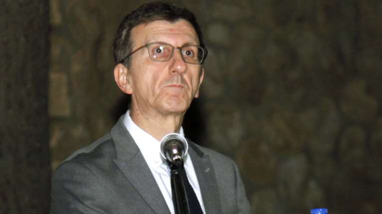 Ο Πορτοσάλτε δίνει τη "λύση" για τις ελλείψεις στα φάρμακα: Να αυξηθεί η τιμή τους, τσάμπα δεν υπάρχει