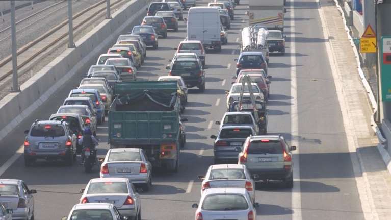 Θεσσαλονίκη: Καραμπόλα με 6 οχήματα στην Περιφερειακή Οδό - Αυξημένη η κίνηση [χάρτης]