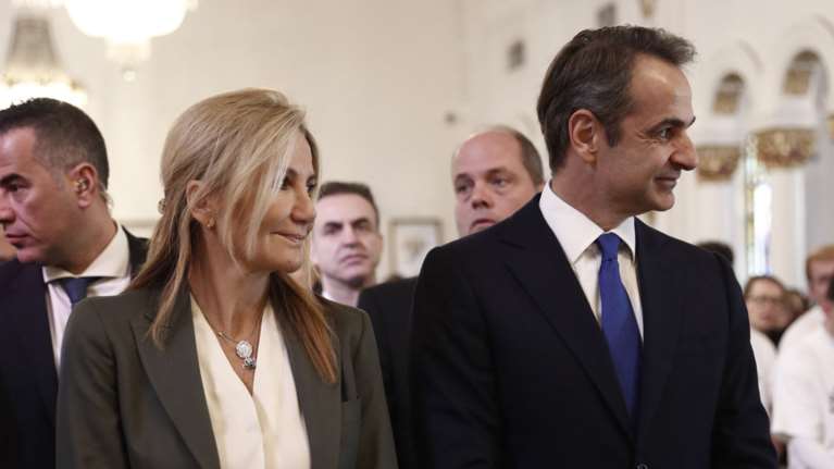 Κυριάκος και Μαρέβα Μητσοτάκη: Οι συγκινητικές ευχές στον εορτάζοντα γιο τους, Κωνσταντίνο