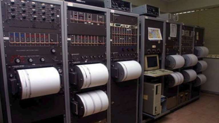 Παπαζάχος για σεισμό στην Εύβοια: Γνωστό το ρήγμα των Ψαχνών - Θεωρητικά μπορεί να δώσει και 6 Ρίχτερ