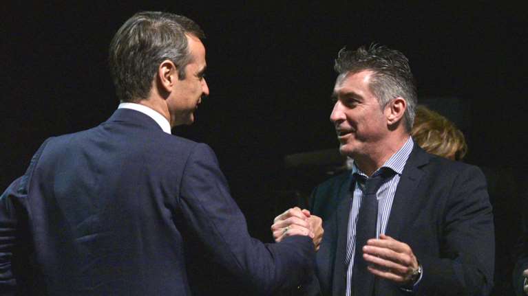 Συνάντηση Μητσοτάκη - Ζαγοράκη: Επιστρέφει στην ευρωκοινοβουλευτική ομάδα - Υποψήφιος στις εκλογές της ΕΠΟ