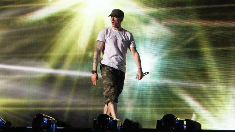 Ο Eminem έκανε μήνυση σε εταιρεία με είδη παραλίας από την Αυστραλία - Για ποιο λόγο