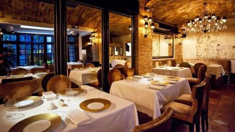 Παπαθανάσης: Το πρώτο δεκαπενθήμερο Ιουνίου ανοίγουν οι εσωτερικοί χώροι στην εστίαση