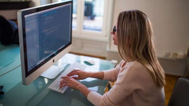 Νέο εργασιακό νομοσχέδιο: Τι ισχύει με τις υπερωρίες - Γιατί δεν καταργείται το 8ωρο