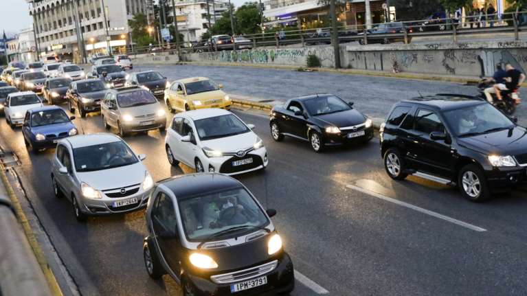 Πώς η χρήση του αυτοκινήτου μπορεί να βλάψει την υγεία - Eρευνα του πανεπιστημίου Θεσσαλίας