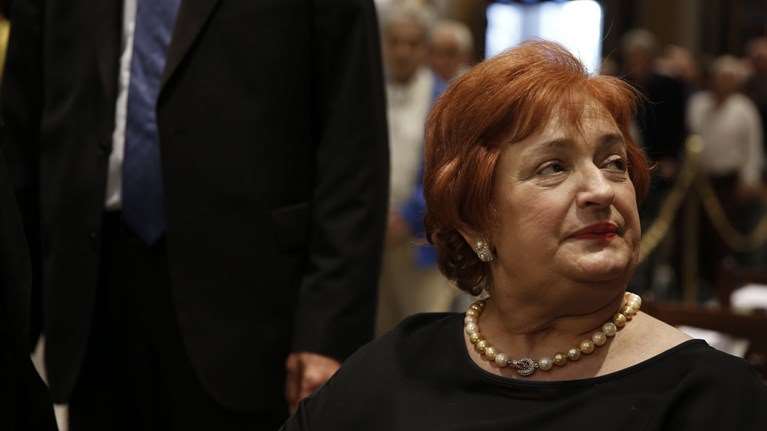 Μ. Γιαννάκου για Θεία Κοινωνία: Απαράβατες οι εντολές της Πολιτείας σε θέματα δημόσιας Υγείας