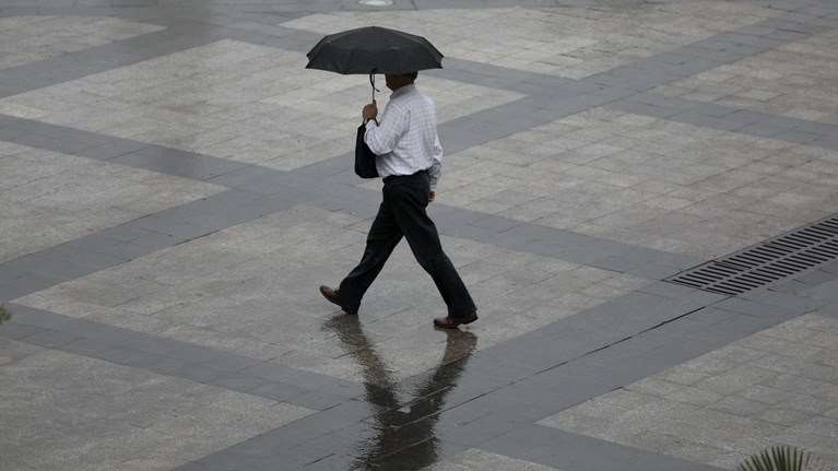 Καιρός: Νεφώσεις και βροχές για το Σαββατοκύριακο