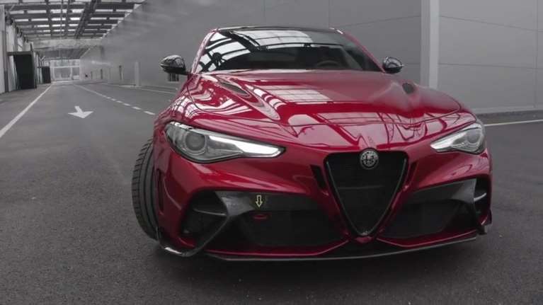Alfa Romeo: Ξέρει να δημιουργεί θρύλους - Έρχεται η Giulia GTA