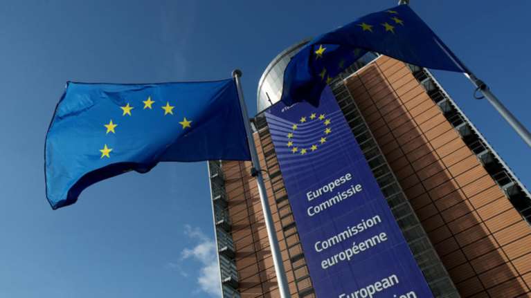 Κομισιόν: Έγκριση αύξησης του προϋπολογισμού της Ελλάδας για στήριξη επιχειρήσεων