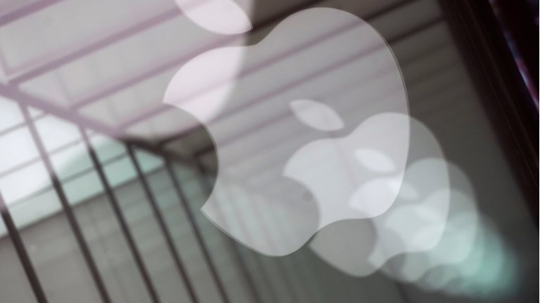 H Apple μείωσε τις προβλέψεις της για το τελευταίο τρίμηνο