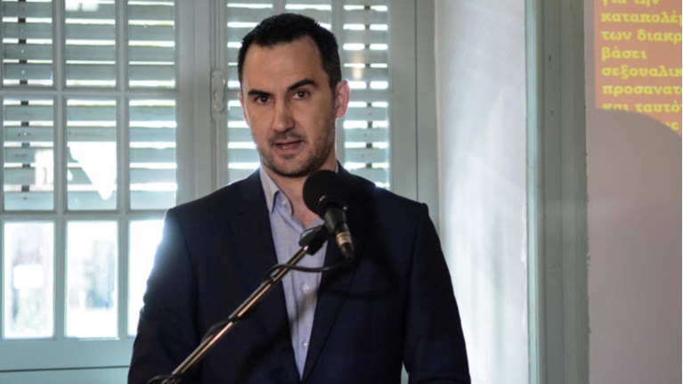 Χαρίτσης: Σε απόλυτο αδιέξοδο η κυβέρνηση για μεταναστευτικό