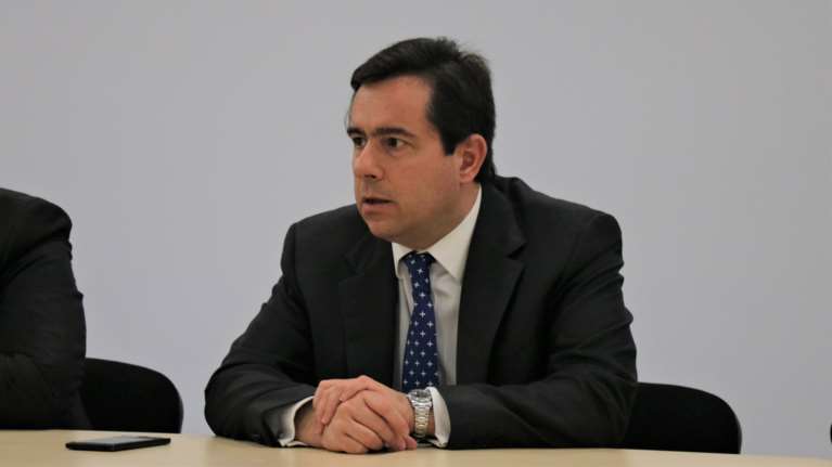 Ο Μηταράκης διαψεύδει τις &quot;εξαφανίσεις&quot; προσφύγων: Οργανωμένη προπαγάνδα διακινητών εναντίον της Ελλάδος