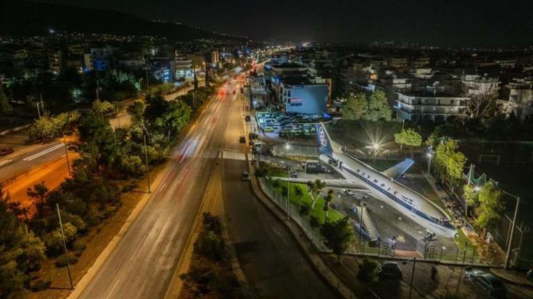 Στη Βουλιαγμένης το ιστορικό Boeing 727 της Ολυμπιακής που αγόρασε ο Ωνάσης - Φωτογραφίες από την τελετή